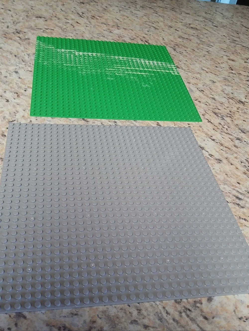 Legos Assorted Mix Over 2.5# & 2 Baseplates - Picture 5 of 16